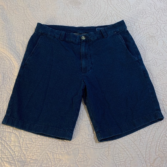 Vineyard Vines | Blue Swiss Dot Shorts - Picture 1 of 4